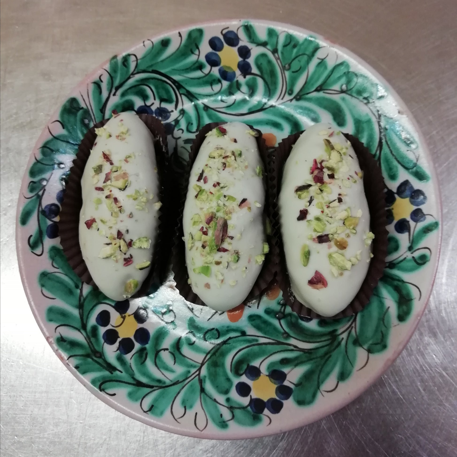 Cucchitella_al_cioccolato_bianco_Cucchitelle_siciliane_Dolce_storico_di_Sciacca_Specialità_siciliana_Bar_Nuovo_Fiore_di_Sciacca_Pasticceria_siciliana_Cucchitellasciaccashop.com