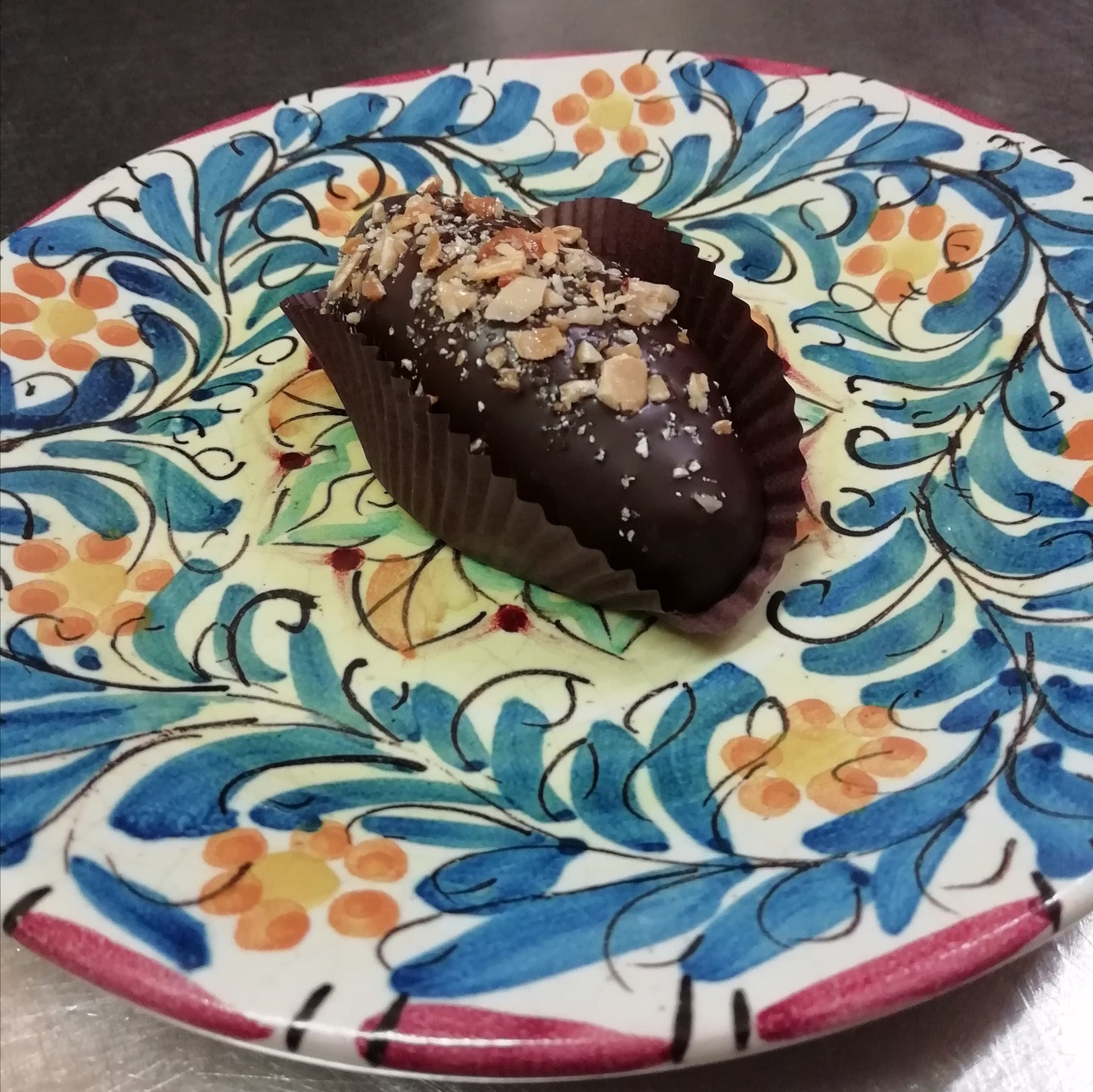 Cucchitella_al_cioccolato_fondente_Cucchiteddi_siciliani_Dolce_tipico_di_Sciacca_Specialità_siciliana_Bar_Nuovo_Fiore_di_Sciacca_Pasticceria_siciliana_Cucchitellasciaccashop.com