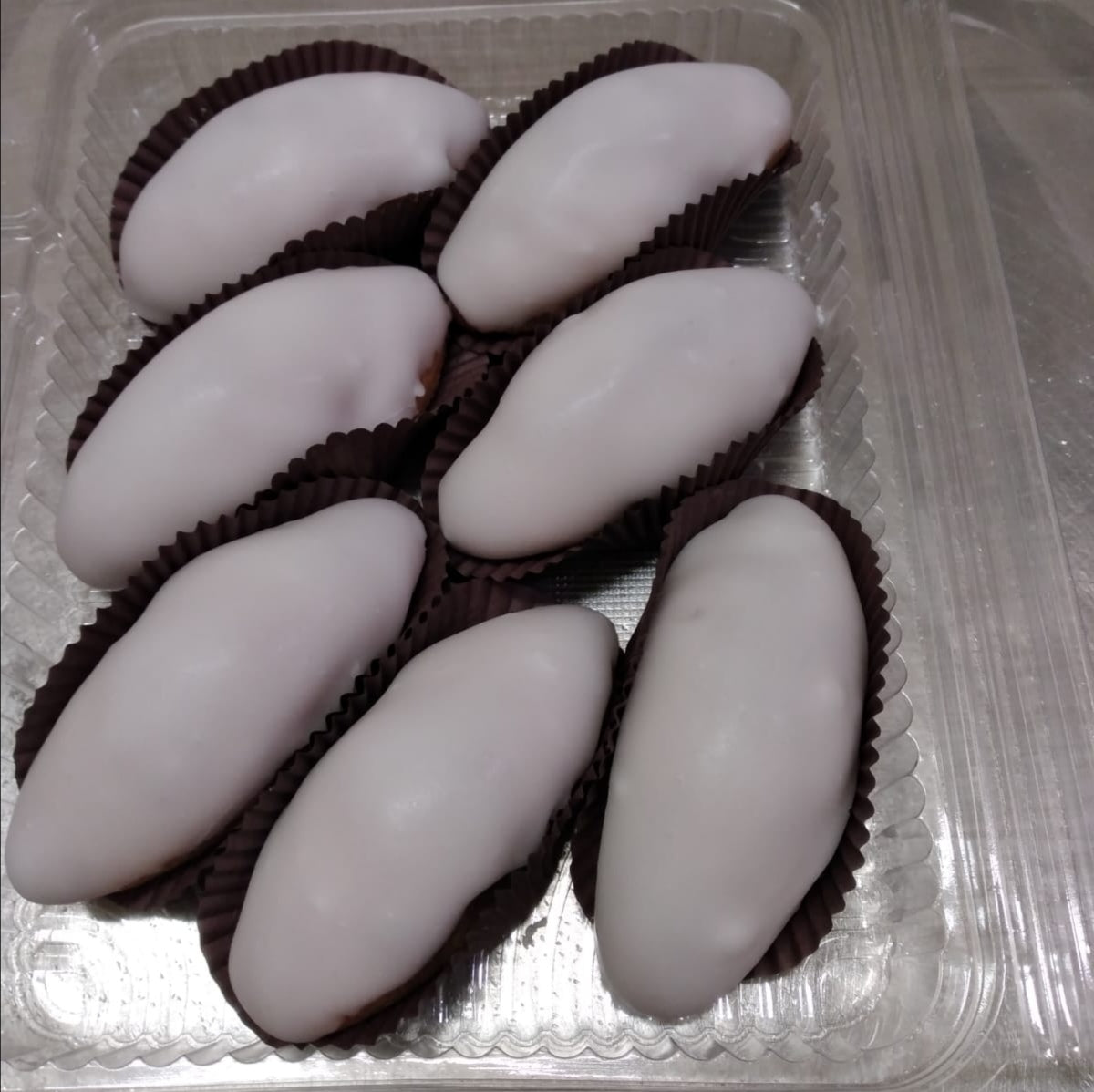cucchitella_di_sciacca_classica_cucchitella_con_glassa_specialita_di_sciacca(AG)_Dolce_tipico_di_sciacca_BarNuovoFiore_pasticceria_cucchitellasciaccashop.com